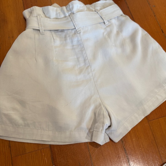 BNWT Abercrombie & Fitch Tan High Waist Shorts w/ Belt Paper bag Dress Shorts XS - Picture 4 of 12